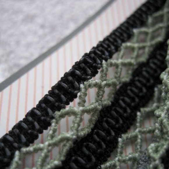 2 Goody Fabric Mesh Hidden Tread Stay Put Slide Proof Hold Head Band Secure Fit - Picture 15 of 16